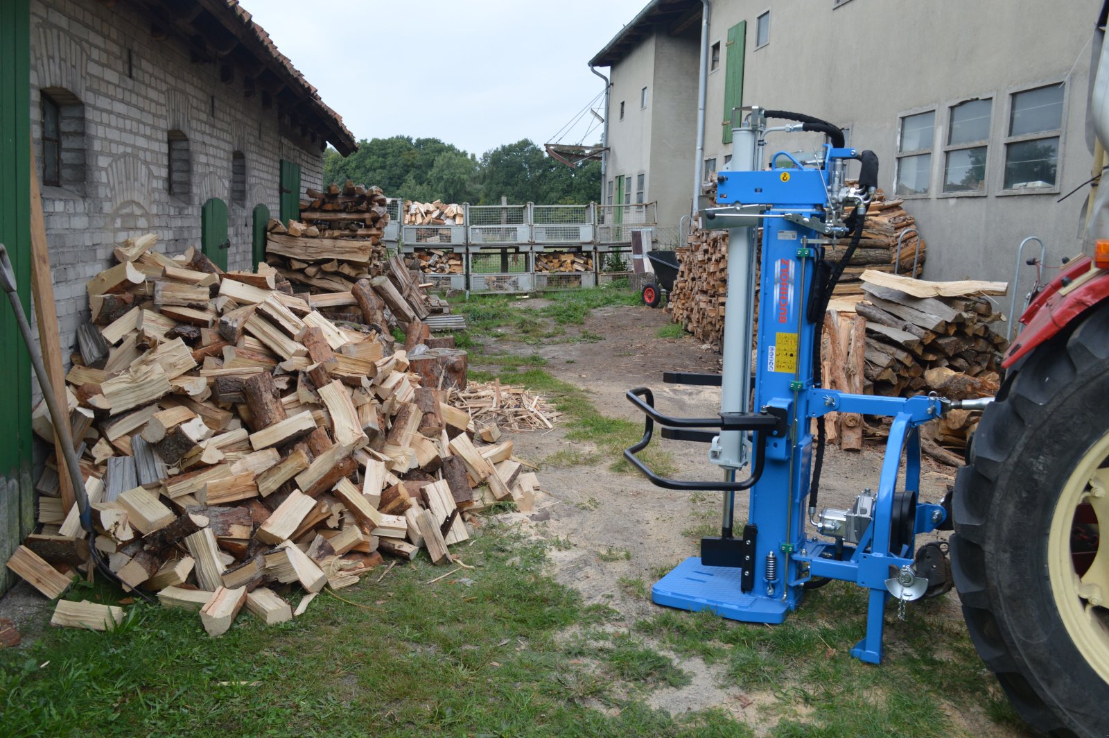 Holzspalter des Typs Thor Holzspalter FARMER 13t | 400V Elektro 5PS, Neumaschine in Celle (Bild 6)